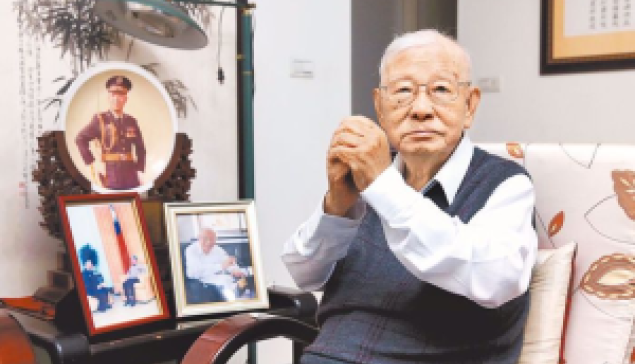 許歷農的人格風範