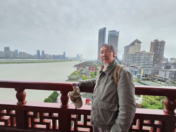 滕王櫊:想像中的水天一色.png